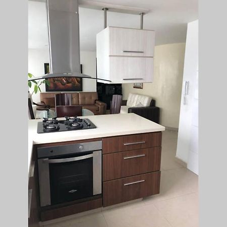 Apartamento Amoblado Con Excelente Ubicacion ペレイラ エクステリア 写真